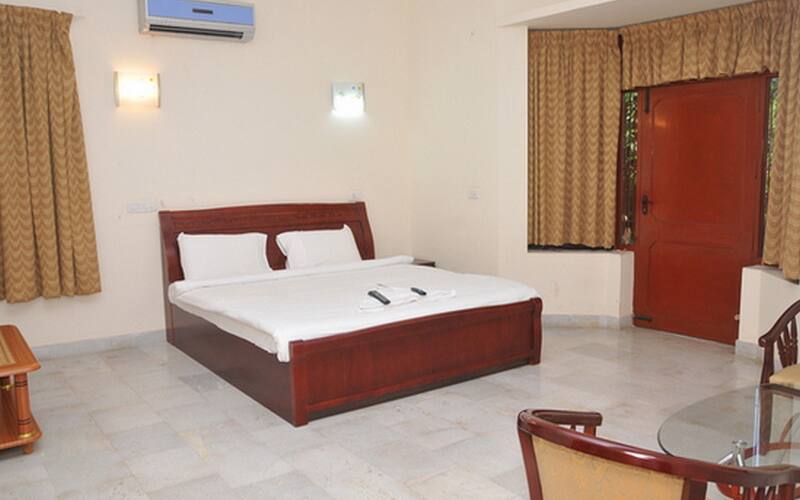 The Lawn Serviced Apartments, Tada 1